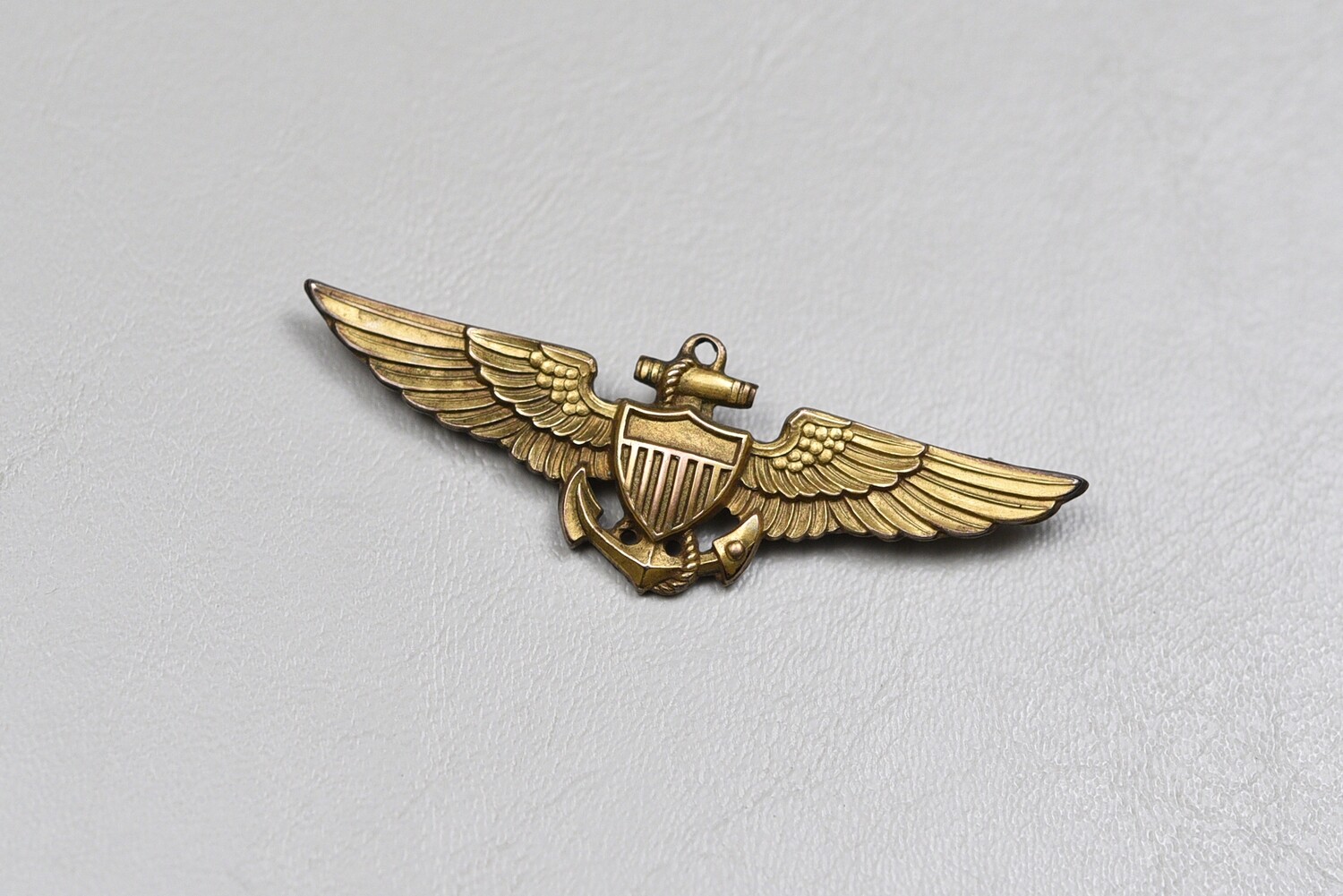 WWII U.S. NAVY PILOTS WING BY AMICO - PINBACK STERLING