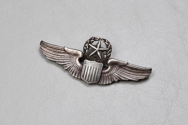 WWII U.S. ARMY AIR CORPS COMMAND PILOT WING - PINBACK, STERLING WWII U.S. ARMY AIR CORPS COMMAND PILOT WING - PINBACK, STERLING