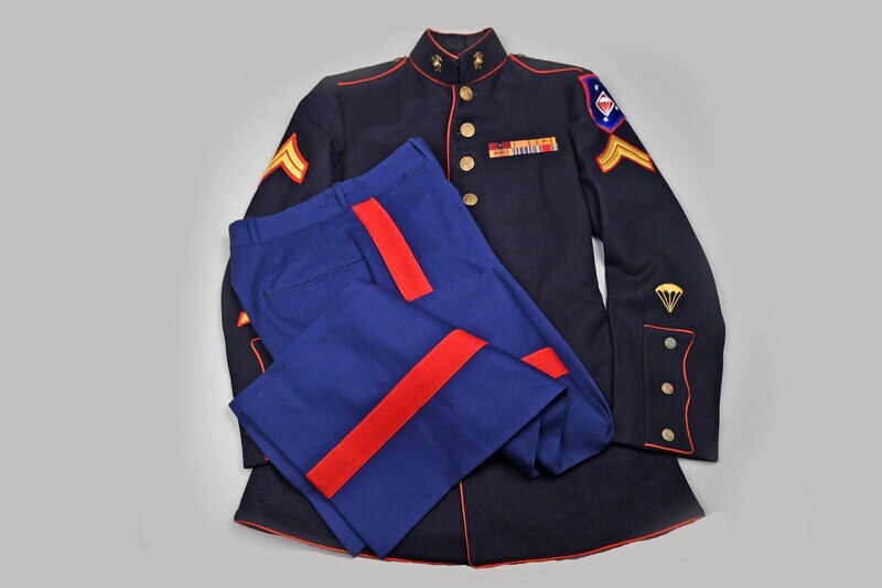 WWII U.S. MARINE CORPS PARAMARINE DRESS BLUE UNIFORM w/ORIGINAL INSIGNIA IDENTIFIED WWII U.S. MARINE CORPS PARAMARINE DRESS BLUE UNIFORM w/ORIGINAL INSIGNIA IDENTIFIED