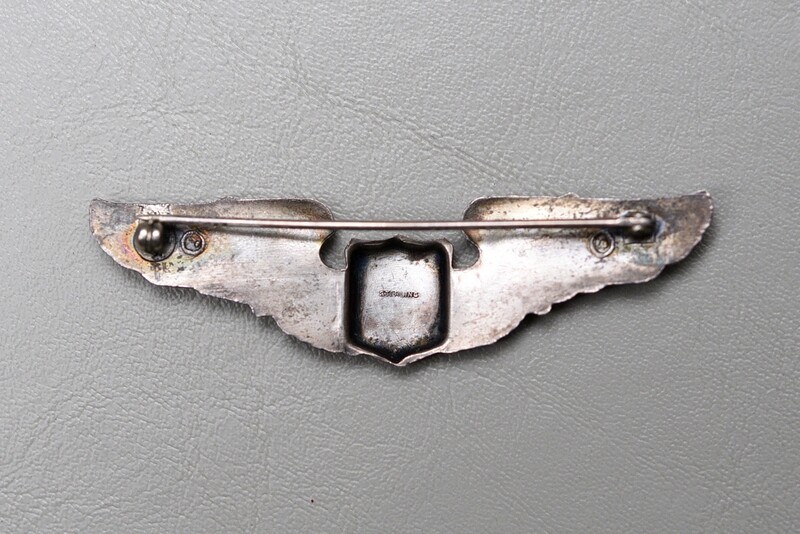 WWII U.S. ARMY AIR CORPS PILOT WING - PINBACK, STERLING