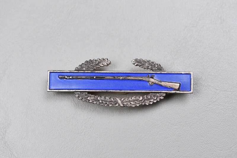 WWII U.S. COMBAT INFANTRY BADGE – SILVER FROSTED REVERSE, STERLING