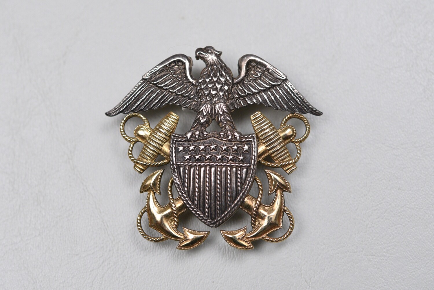 WWII U.S. NAVY OFFICERS MEDAL VISOR HAT INSIGNIA BY VANGUARD - HEAVY STERLING &amp; 14K GF