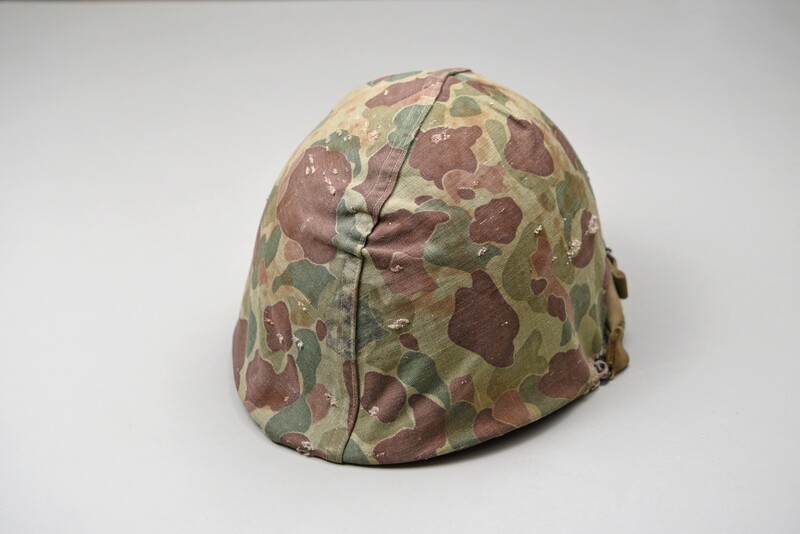 KOREAN WAR U.S. MARINE CORPS M1 STEEL HELMET w/1st PATTERN CAMOUFLAGE COVER