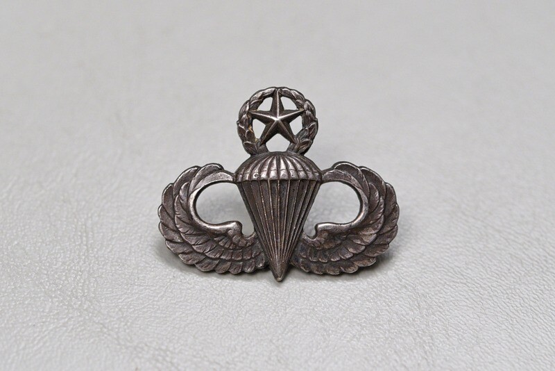 VIETNAM WAR MASTER PARACHUTISTS JUMP WING BY MEYER, N.Y. VIETNAM WAR MASTER PARACHUTISTS JUMP WING BY MEYER, N.Y.