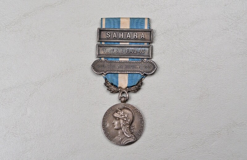 WWII FRENCH COLONIAL MEDAL w/BARS - SAHARA, TUNISIE 1942-43, COTE DES SOMALIS 1940-41 WWII FRENCH COLONIAL MEDAL w/BARS - SAHARA, TUNISIE 1942-43, COTE DES SOMALIS 1940-41