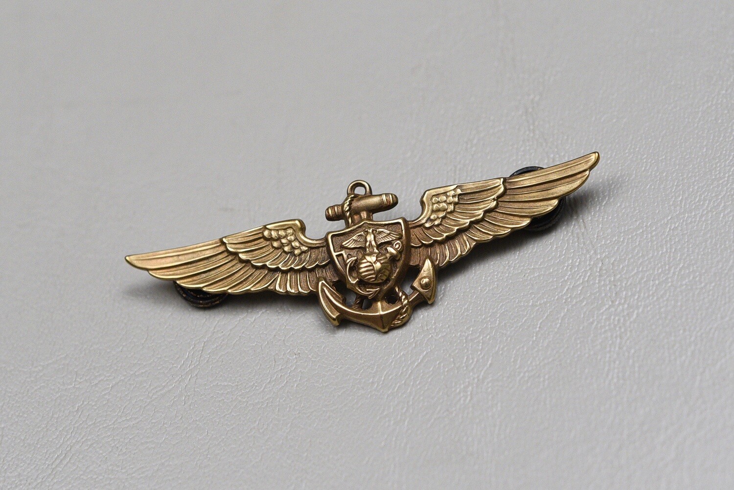 WWII U.S. MARINE CORPS PILOTS WING BY H&amp;H - SCREW POST, STERLING
