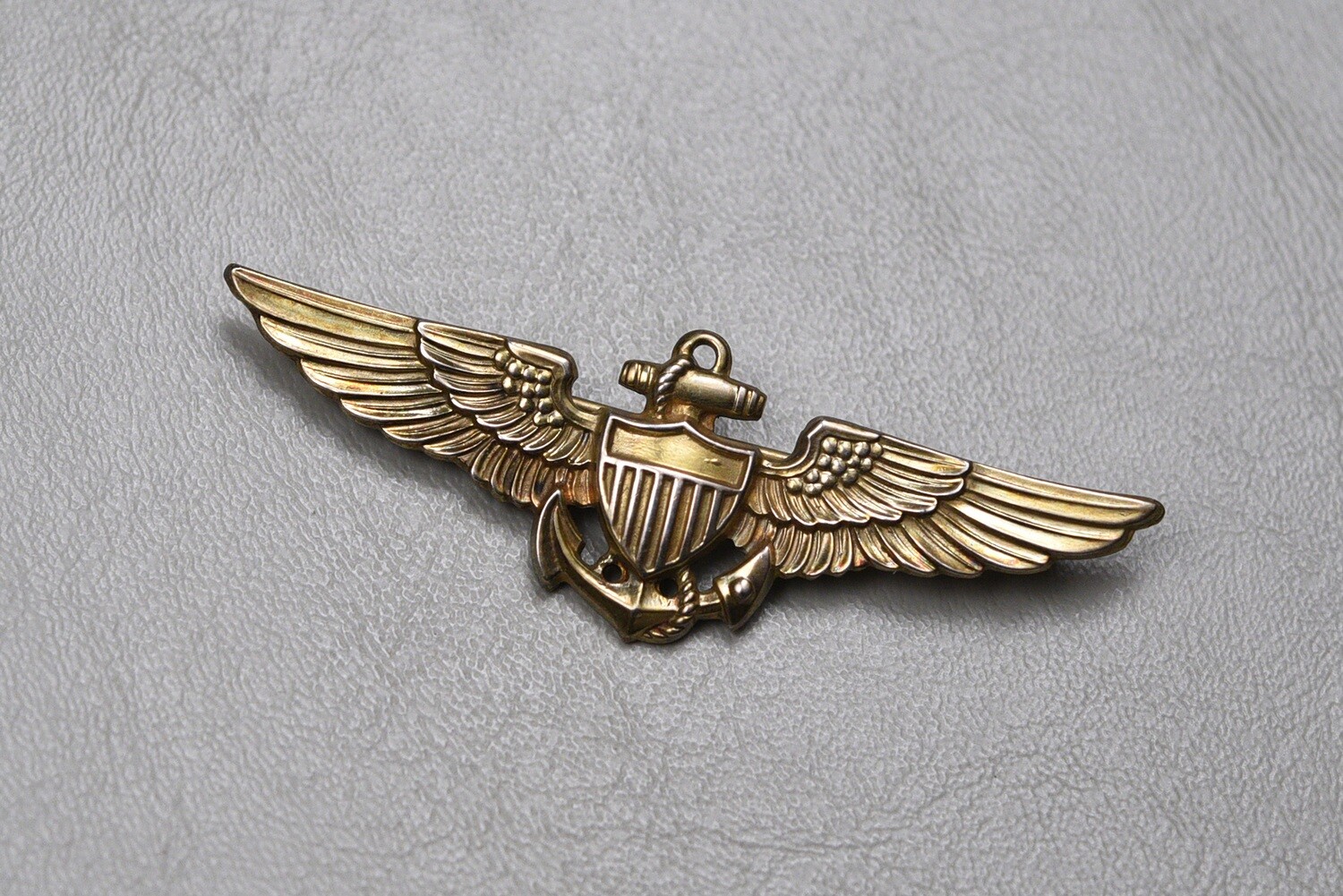 WWII U.S. NAVY PILOTS WING BY AMICO - PINBACK STERLING