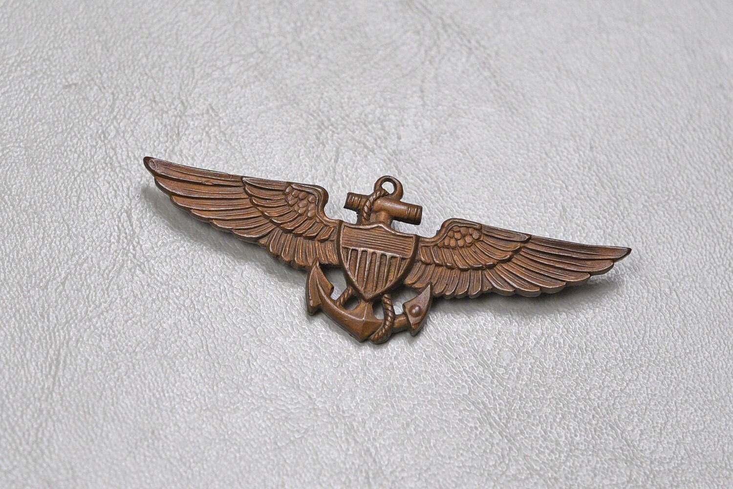 WWII U.S. NAVY PILOTS WING BY MEYER, N.Y. - PINBACK, DOUBLE MARKED