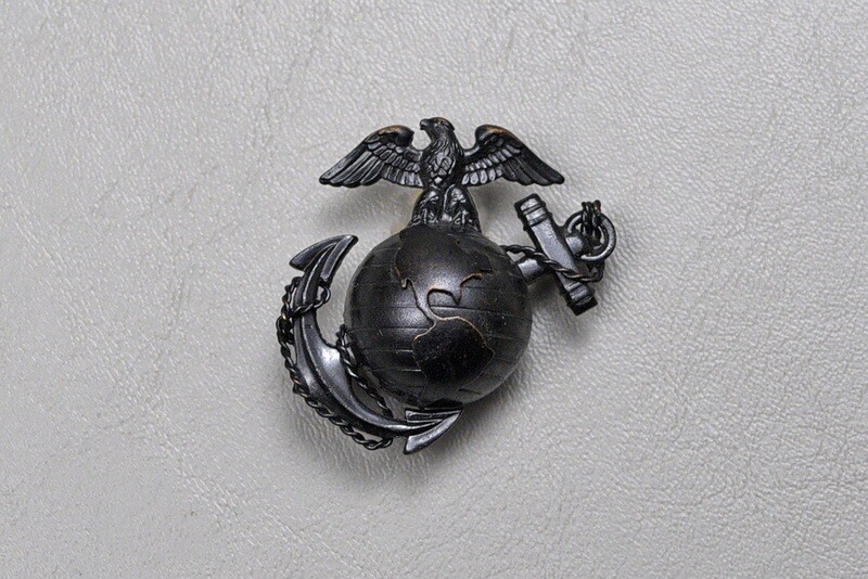 WWII U.S. MARINE CORPS OFFICERS VISOR HAT EAGLE, GLOBE, &amp; ANCHOR BY H&amp;H