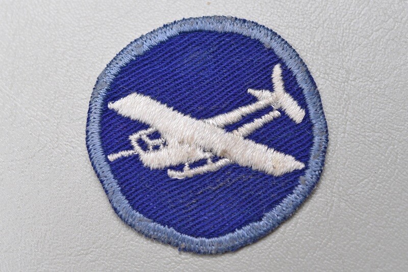 WWII U.S. AIRBORNE GLIDER INFANTRY REGT OVERSEAS CAP PATCH - BLUE BORDER, TWILL
