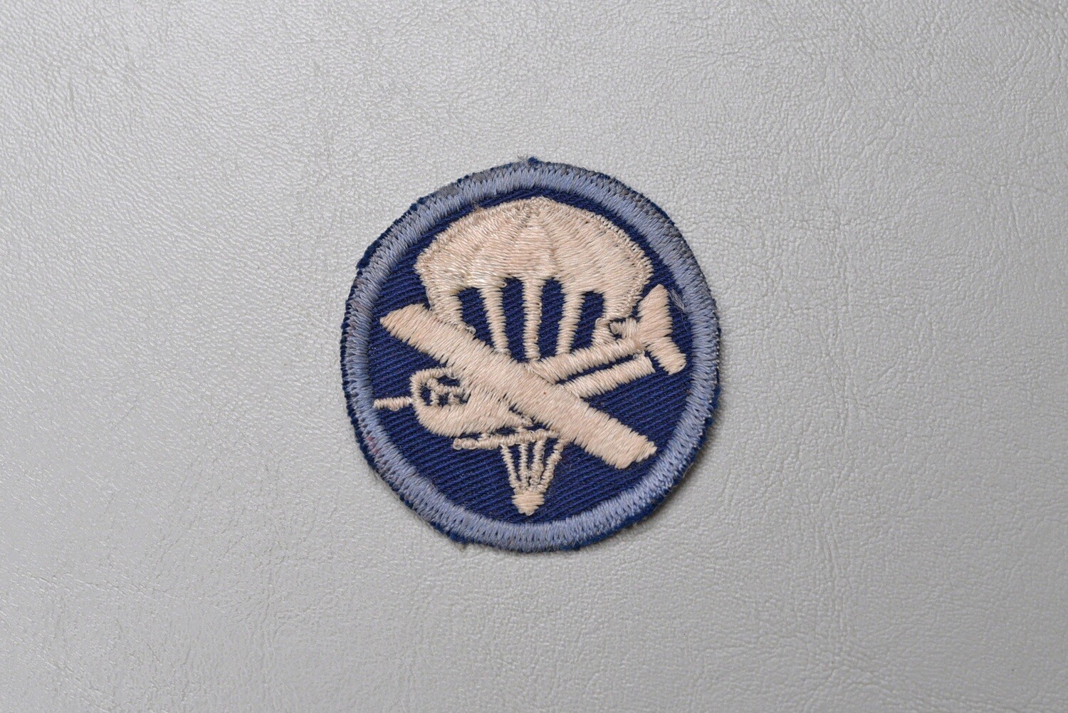 WWII U.S. AIRBORNE PARA/GLIDER ENLISTED OVERSEAS CAP PATCH - BLUE