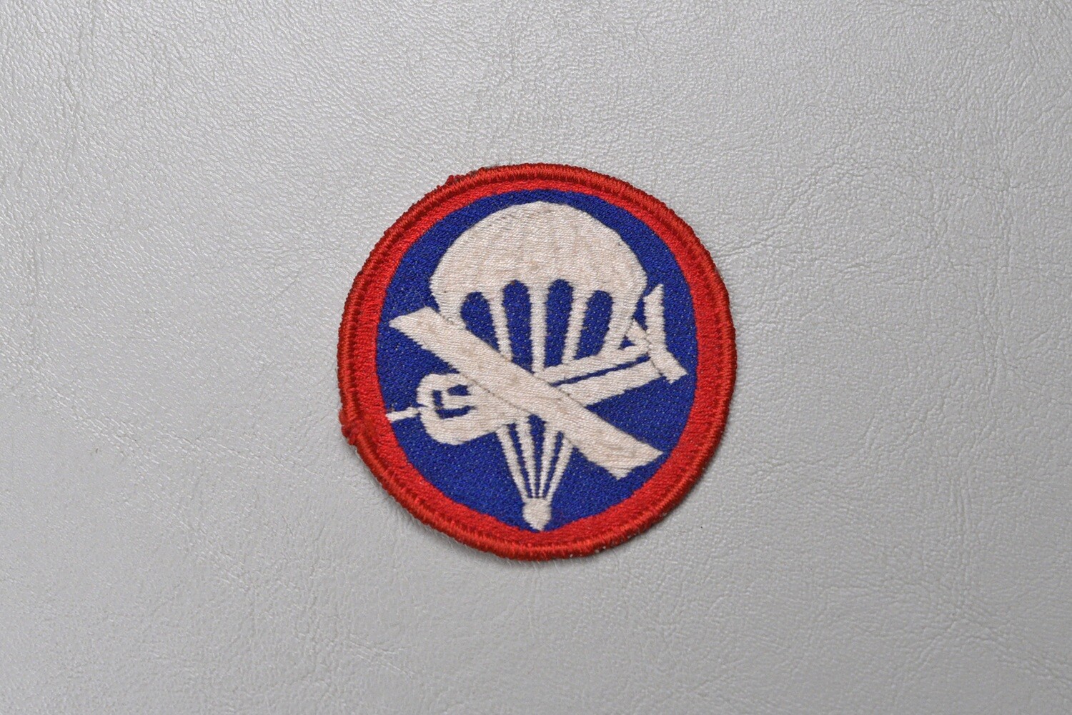 WWII U.S. AIRBORNE PARA/GLIDER ENLISTED OVERSEAS CAP PATCH - DARK BLUE