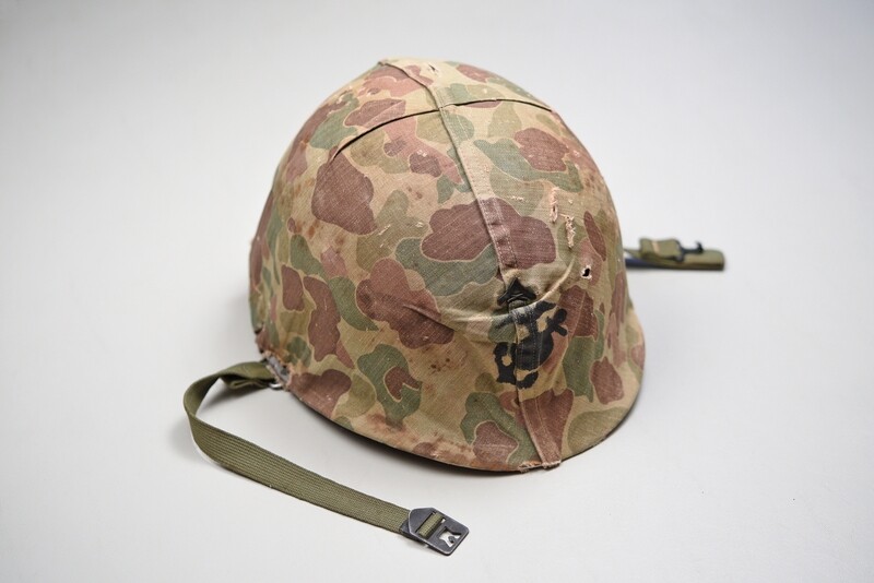 KOREAN WAR U.S. MARINE CORPS M1 HELMET w/CAMOUFLAGE COVER - FRONT SEAM KOREAN WAR U.S. MARINE CORPS M1 HELMET w/CAMOUFLAGE COVER - FRONT SEAM