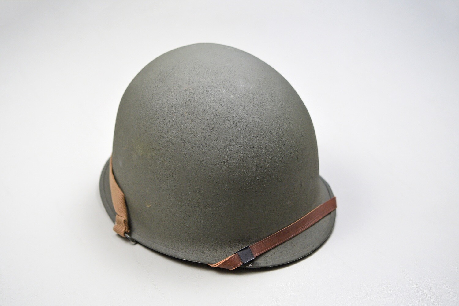 WWII U.S. M1 HELMET - FRONT SEAM, SWIVEL BALES, COMPLETE &amp; NEAR MINT