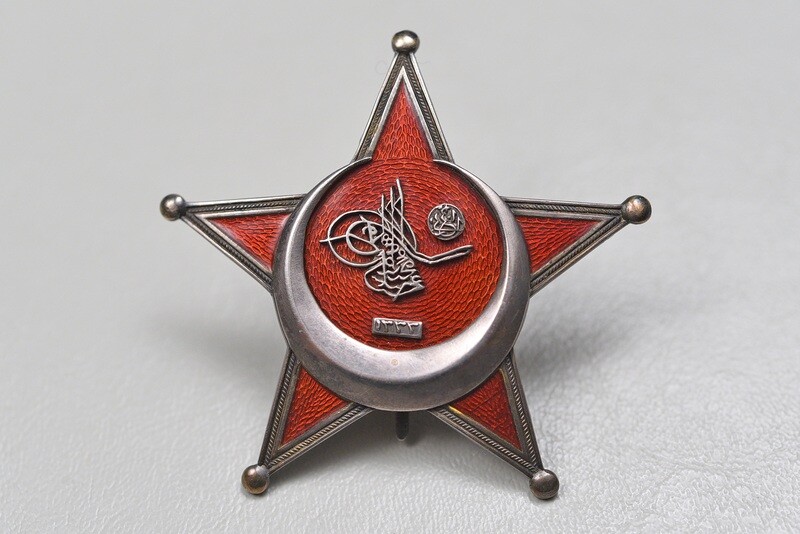 WWI TURKISH ORDER OF THE IRON CRESCENT – GERMAN MADE, MAKER MARKED