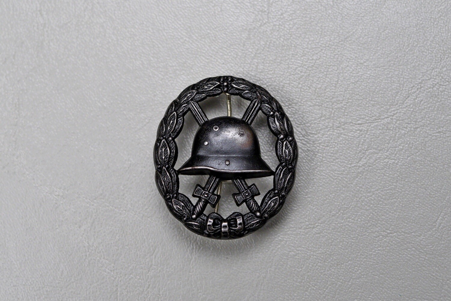 WWI GERMAN 1918 BLACK WOUND BADGE - CUT OUT TYPE