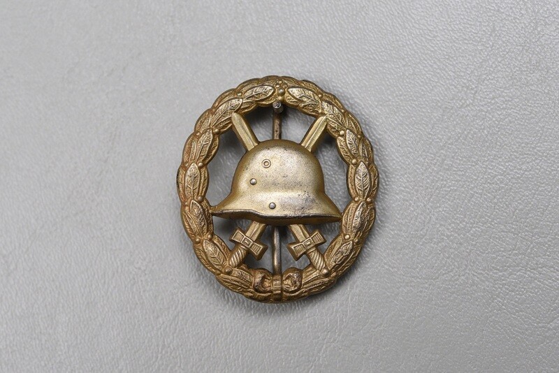 WWI GERMAN 1918 GOLD WOUND BADGE - CUT OUT TYPE WWI GERMAN 1918 GOLD WOUND BADGE - CUT OUT TYPE