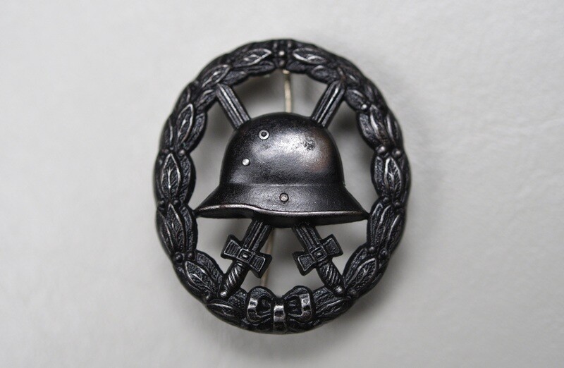 WWI GERMAN 1918 BLACK WOUND BADGE - CUT OUT TYPE