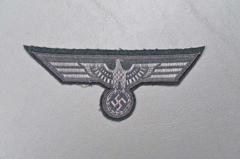 WWII GERMAN ENLISTED WAFFENROCK BREAST EAGLE - SILVER WIRE
