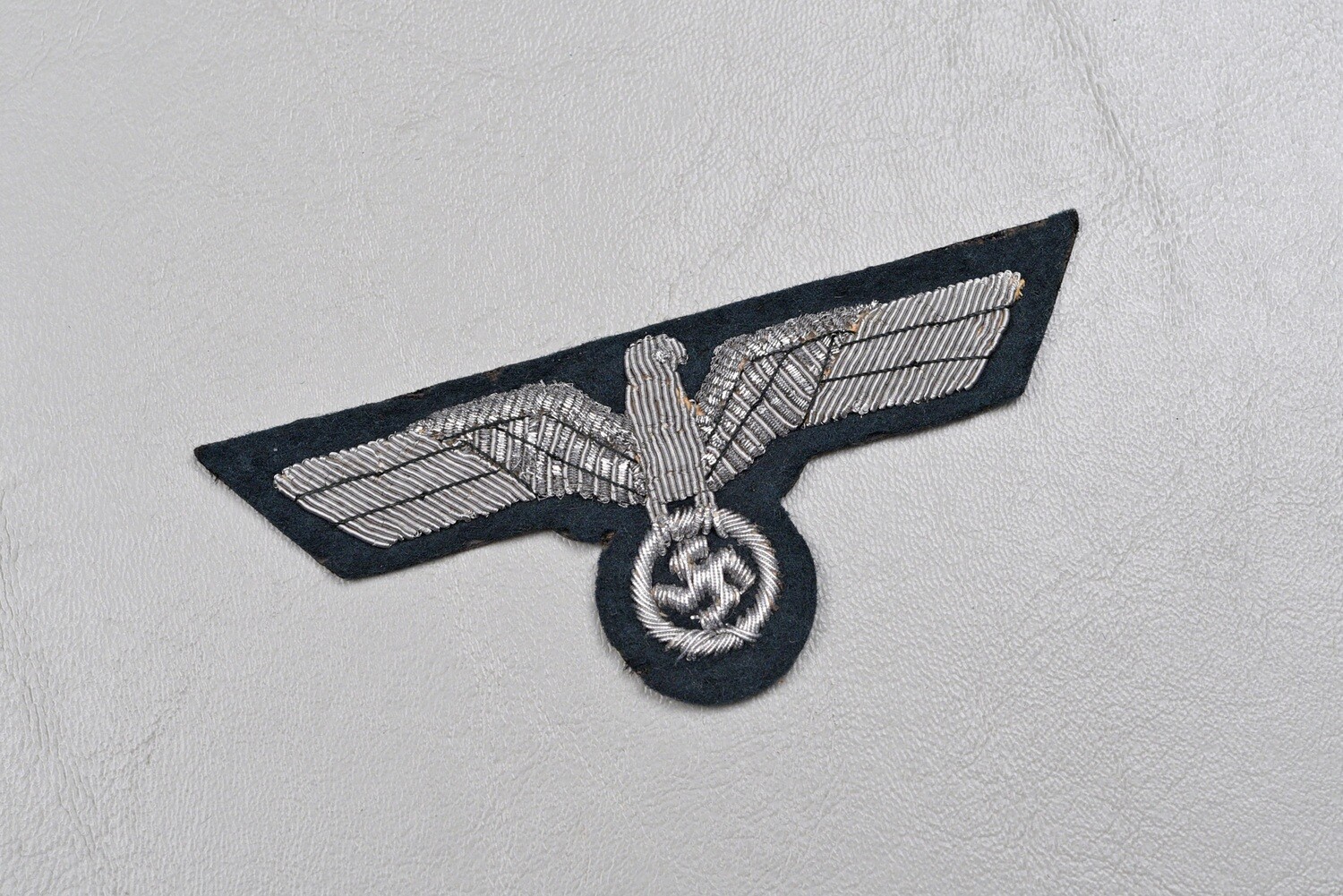 WWII GERMAN ARMY OFFICER BREAST EAGLE IN BULLION - MINT