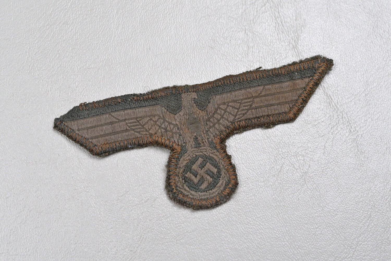WWII GERMAN ARMY ENLISTED BREAST EAGLE - WOOL BACKED, UNIFORM REMOVED