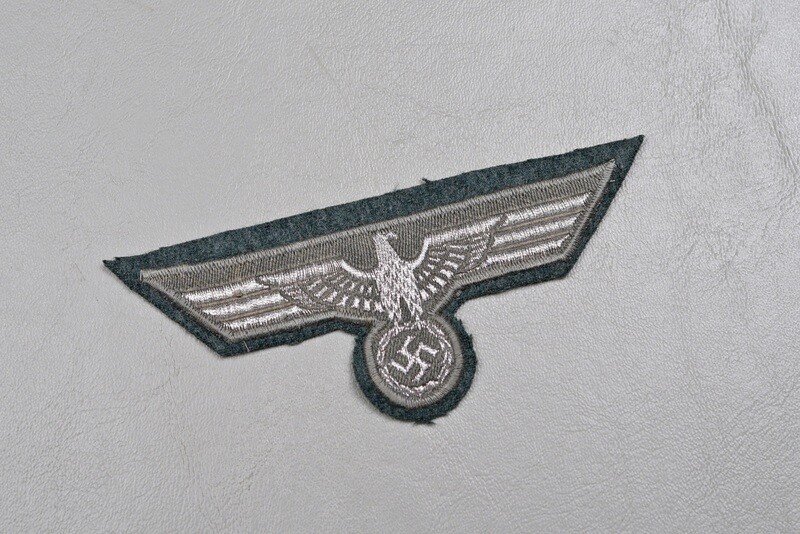WWII GERMAN ARMY ENLISTED WAFFENROCK BREAST EAGLE - MINT
