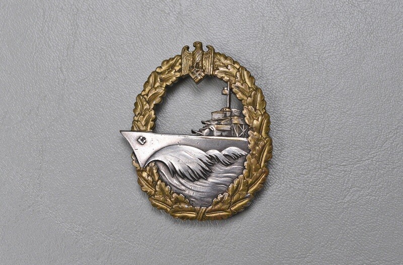 WWII GERMAN KRIEGSMARINE DESTROYER BADGE - HORIZONTAL PIN