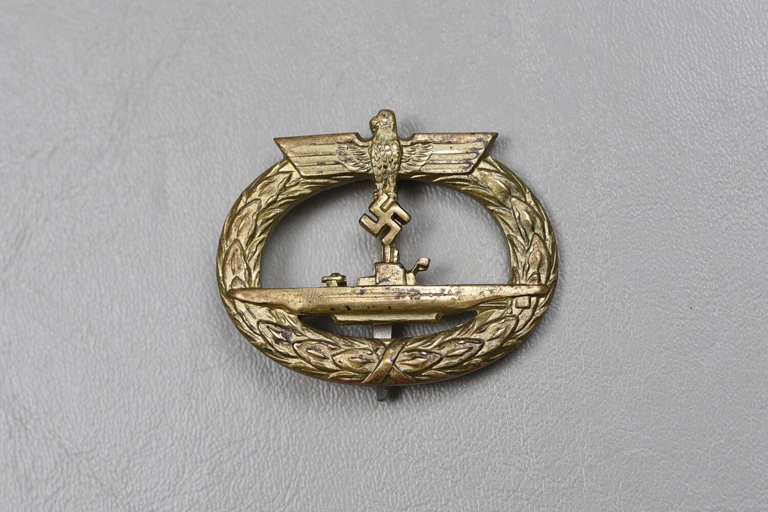 WWII GERMAN KRIEGSMARINE U-BOAT BADGE - UNMARKED SCHWERIN
