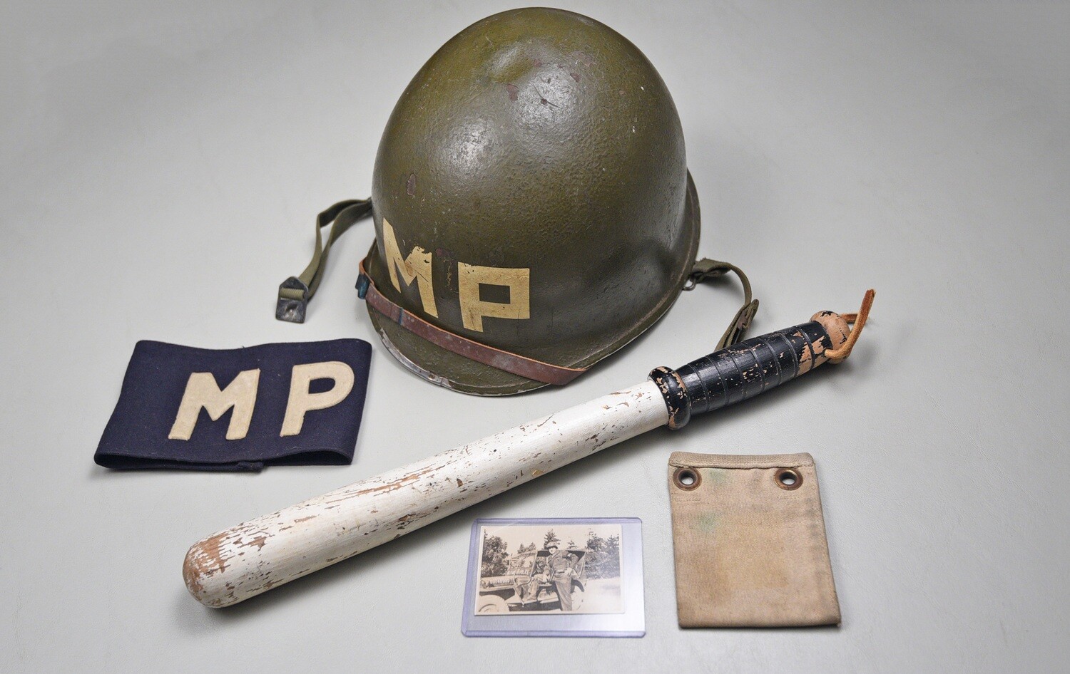 WWII U.S. MILIARY POLICE M1 HELMET GROUP