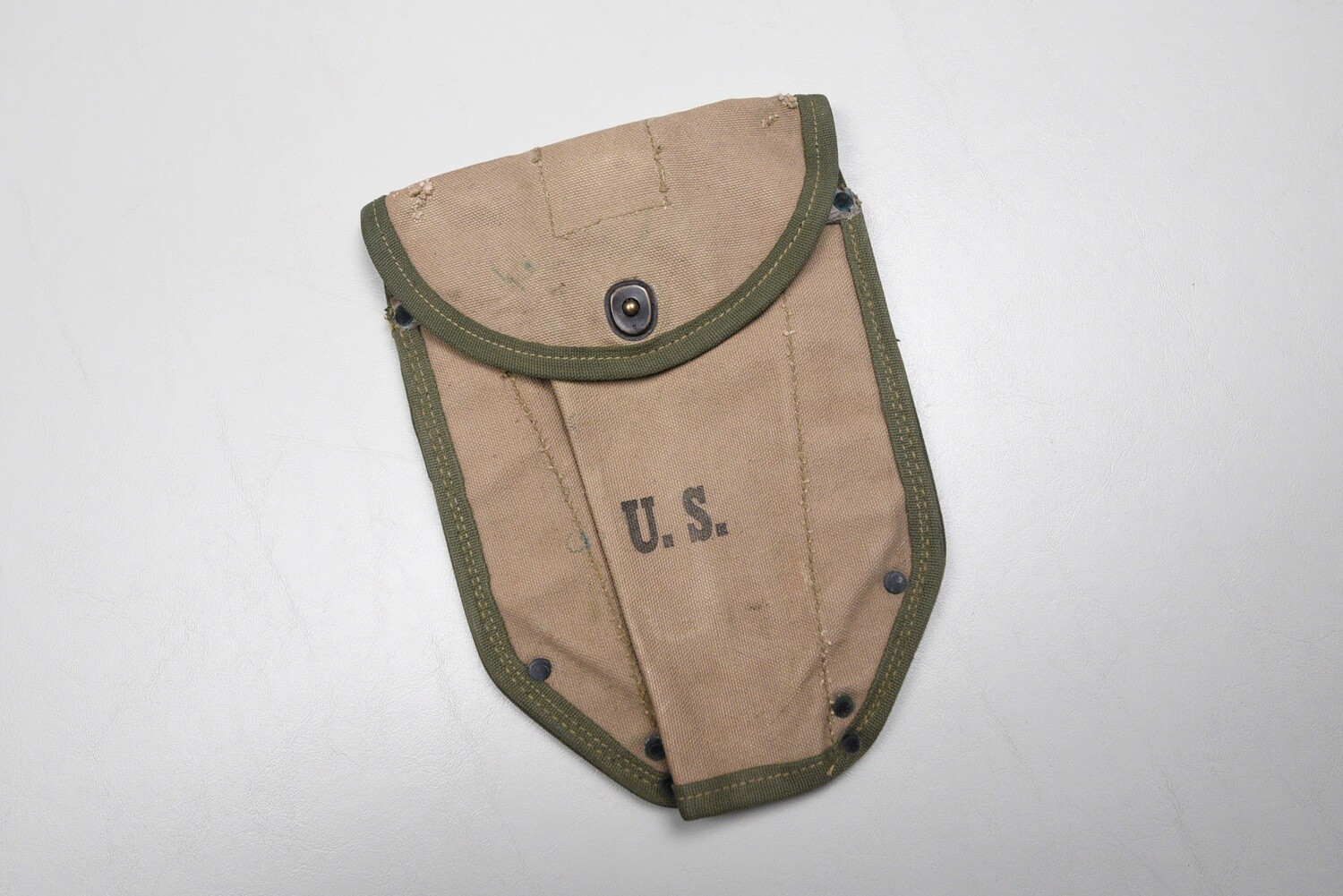 WWII U.S. M1943 ENTRENCHING TOOL CARRIER - SCARCE 1943 DATED, TWO-TONE