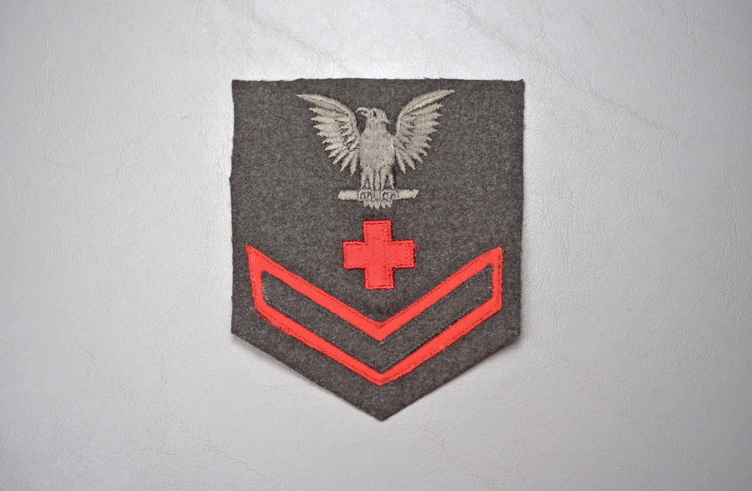 WWII U.S. NAVY CORPSMAN HM3 FOREST GREEN SHOULDER INSIGNIA
