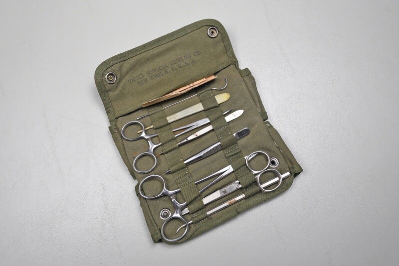 VIETNAM U.S. SURGERY KIT - COMPLETE