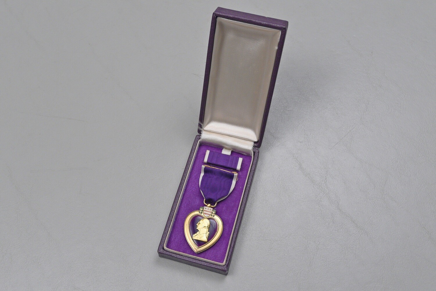 WWII U.S. TYPE 1 PURPLE HEART TO U.S. MARINE – KIA, PELELIU
