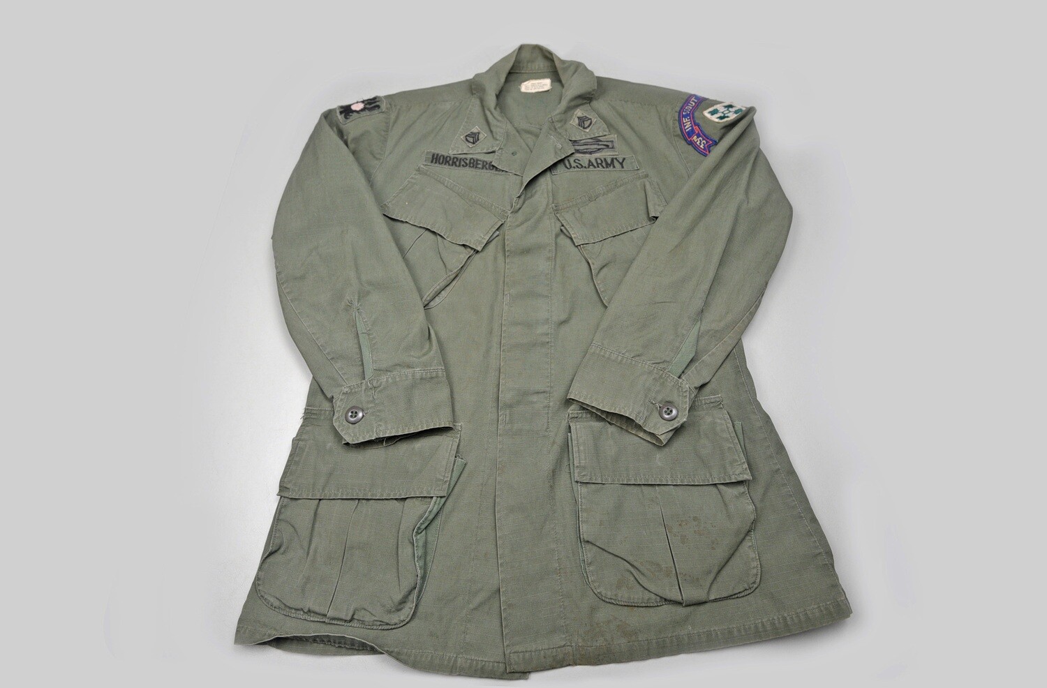 Vietnam War U.S. 4th Division/33rd Infantry Scout Dog Platoon Jungle Jacket