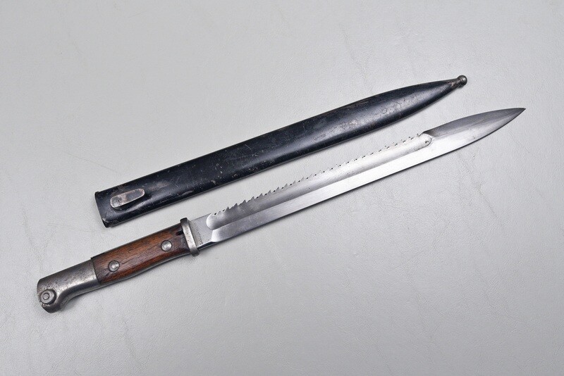 WWI GERMAN M1884/98 NCO SAWBACK BAYONET IN MAILING BOX
