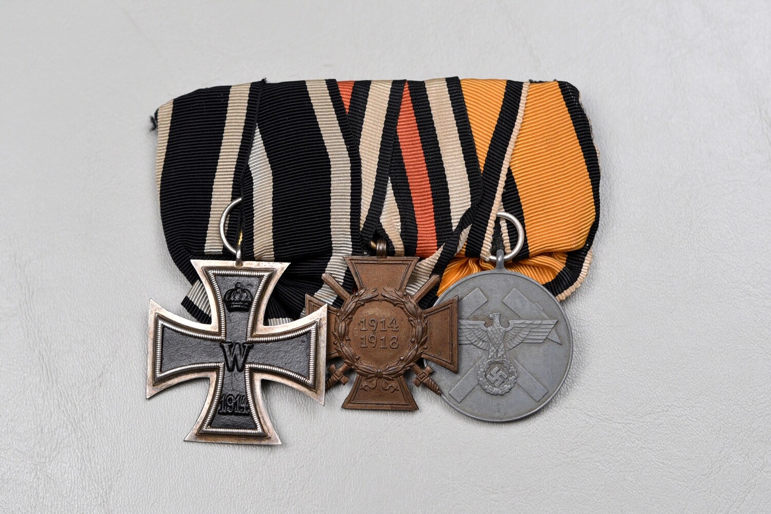 WWI GERMAN 1914 IRON CROSS/MINE RESCUE 3-PLACE PARADE MOUNTED MEDAL BAR