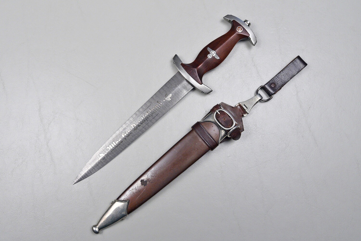 WWII GERMAN SA PRESENTATION DAGGER w/FAUX DAMASCUS BLADE &amp; VERTICAL HANDLE