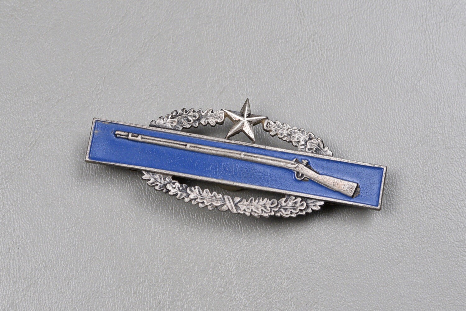 KOREAN WAR COMBAT INFANTRY BADGE BY E&amp;H SIMON - STERLING