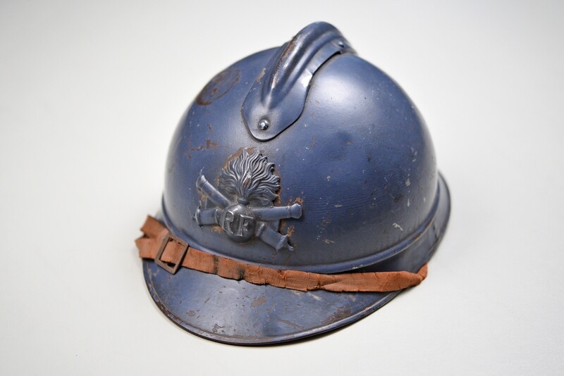 WWI FRENCH MODEL 1915 ADRIAN ARTILLERY HELMET - COMPLETE WWI FRENCH MODEL 1915 ADRIAN ARTILLERY HELMET - COMPLETE