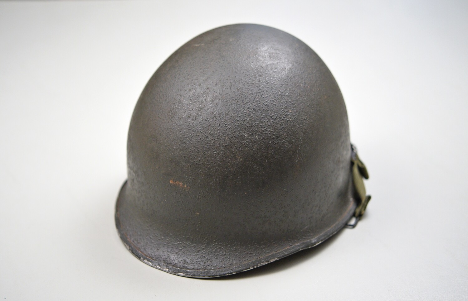 WWII U.S. WWII U.S. M1 HELMET w/FRONT SEAM, SWIVEL BALES &amp; LINER