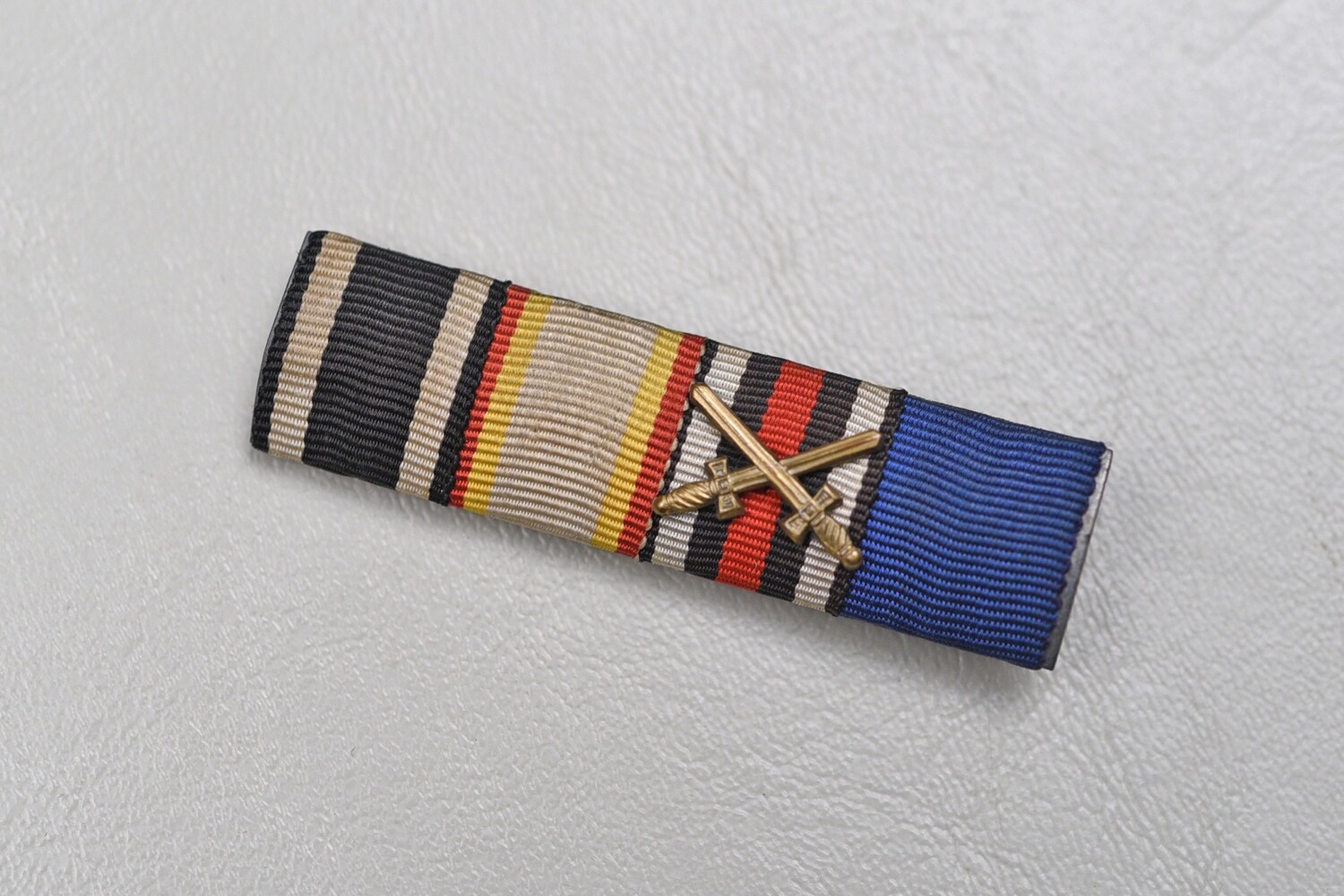 WWI GERMAN 1914 IRON CROSS 4-PLACE RIBBON BAR W/MECKLENBURG-SCHWERIN CROSS