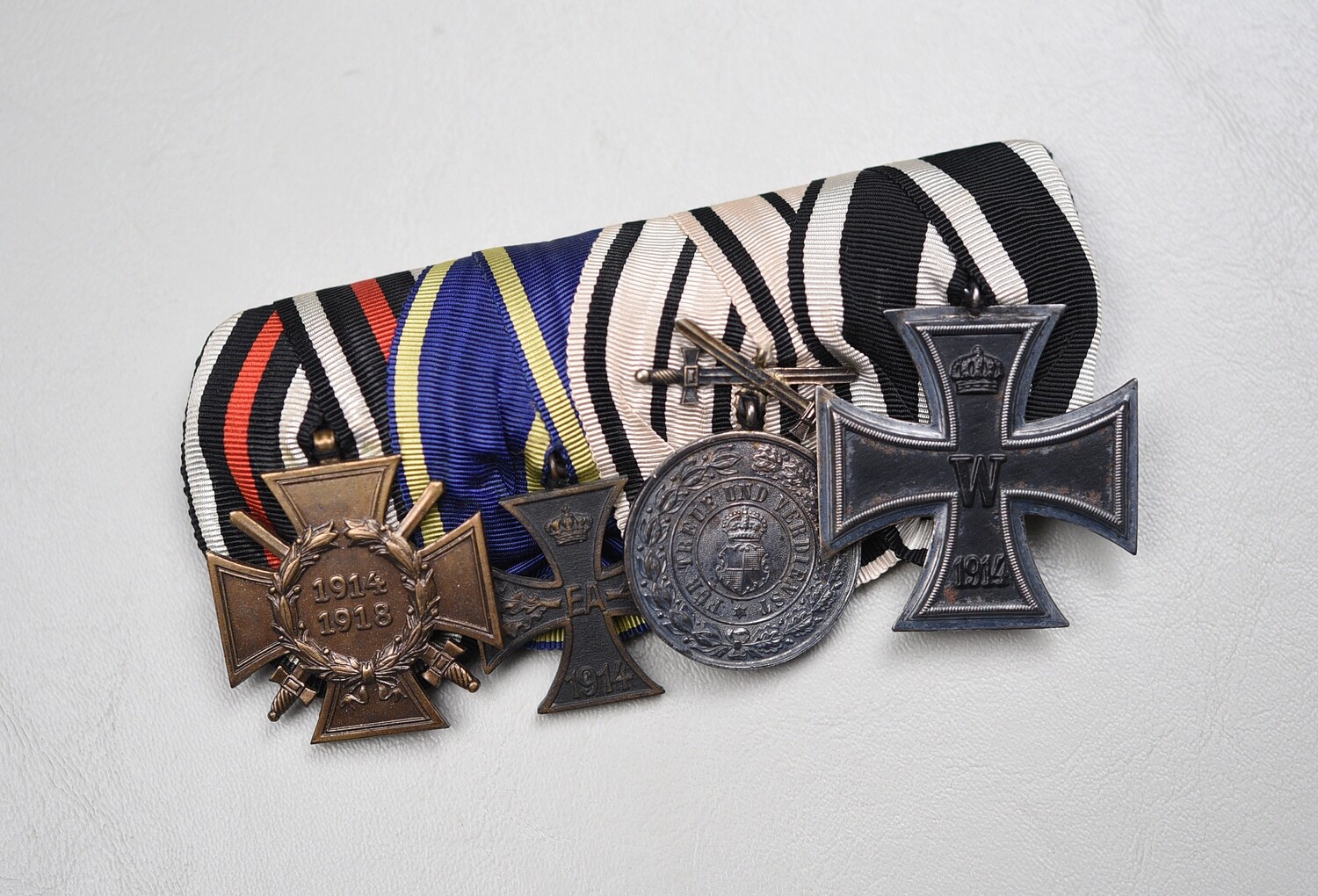 WWI GERMAN PRUSSIAN 1914 IRON CROSS/ BRUNSWICK CROSS 4-PLACE MEDAL BAR