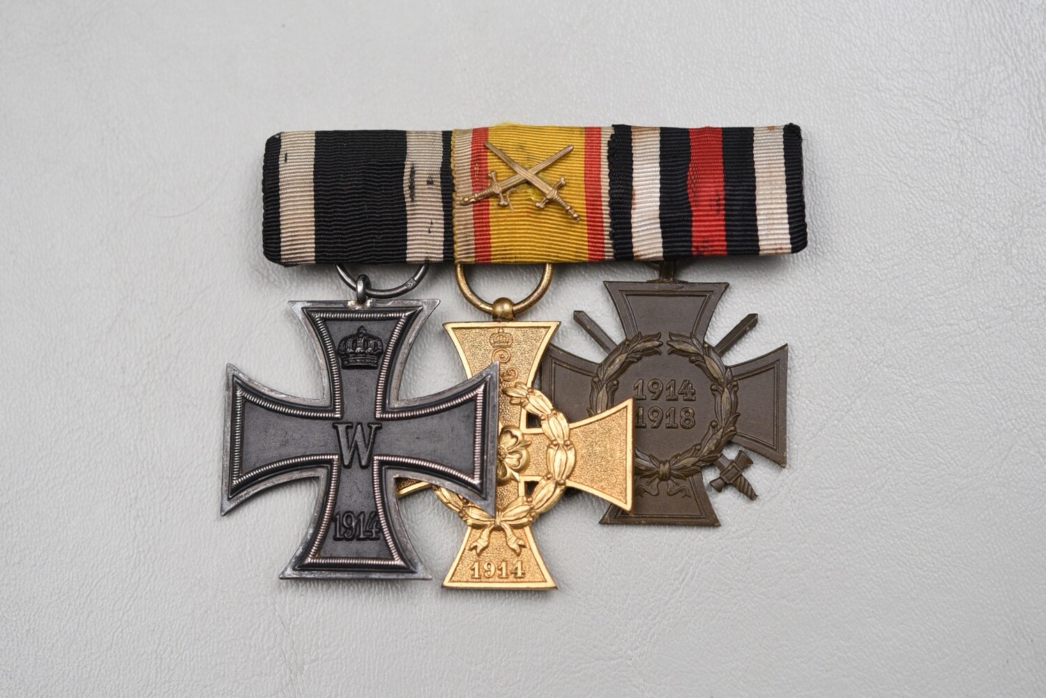 WWI GERMAN 1914 IRON CROSS/LIPPE WAR MERIT CROSS 3-PLACE MEDAL BAR
