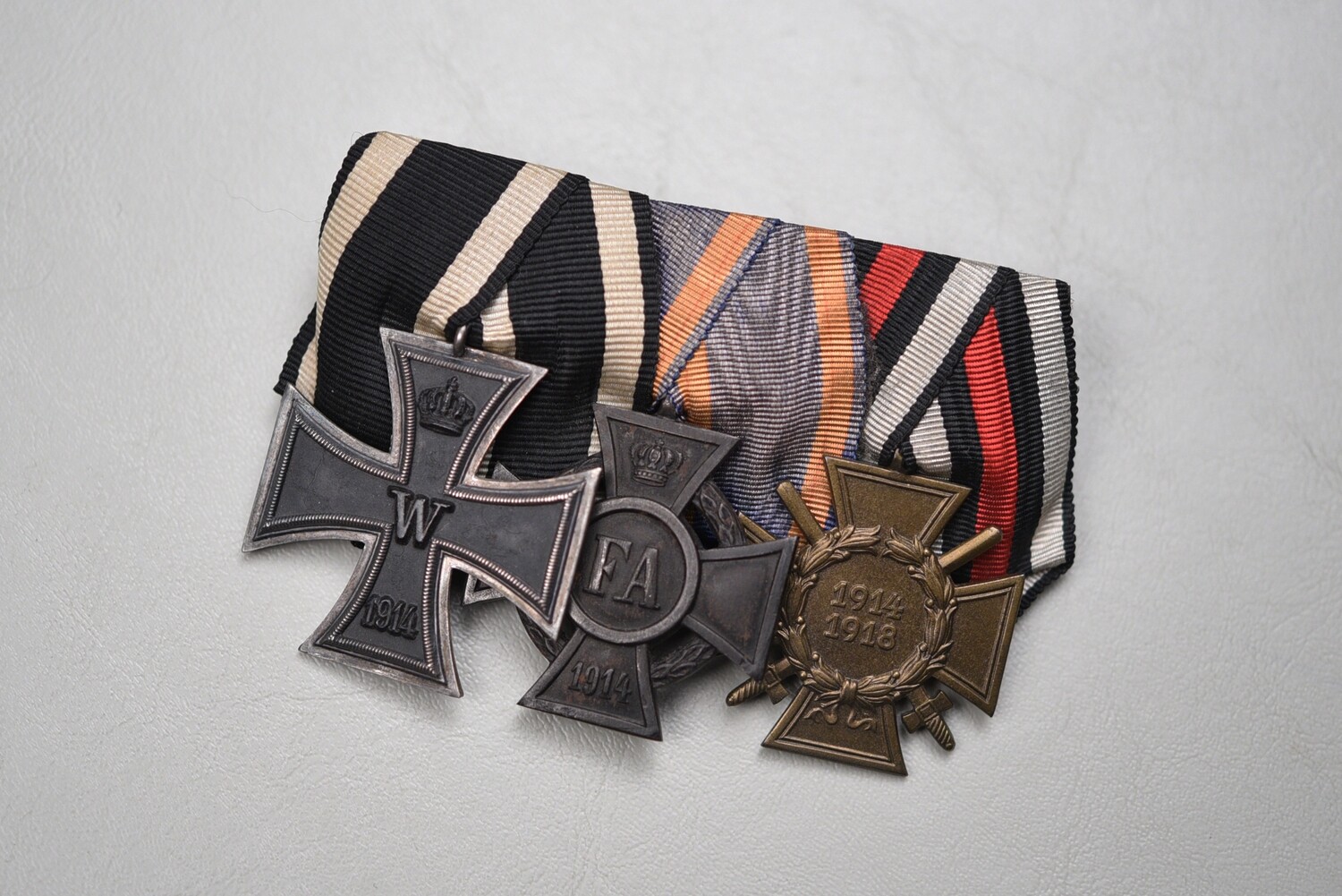 WWI GERMAN 1914 IRON CROSS/OLDENBURG FA CROSS/HINDENBURG CROSS 3-PLACE MEDAL BAR