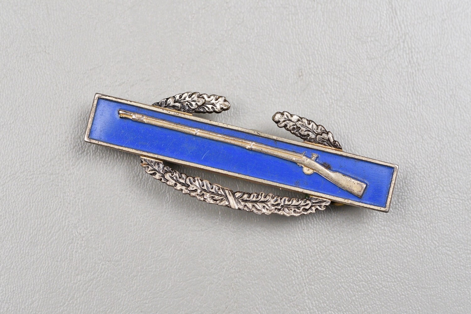 WWII U.S. COMBAT INFANTRY BADGE - STERLING