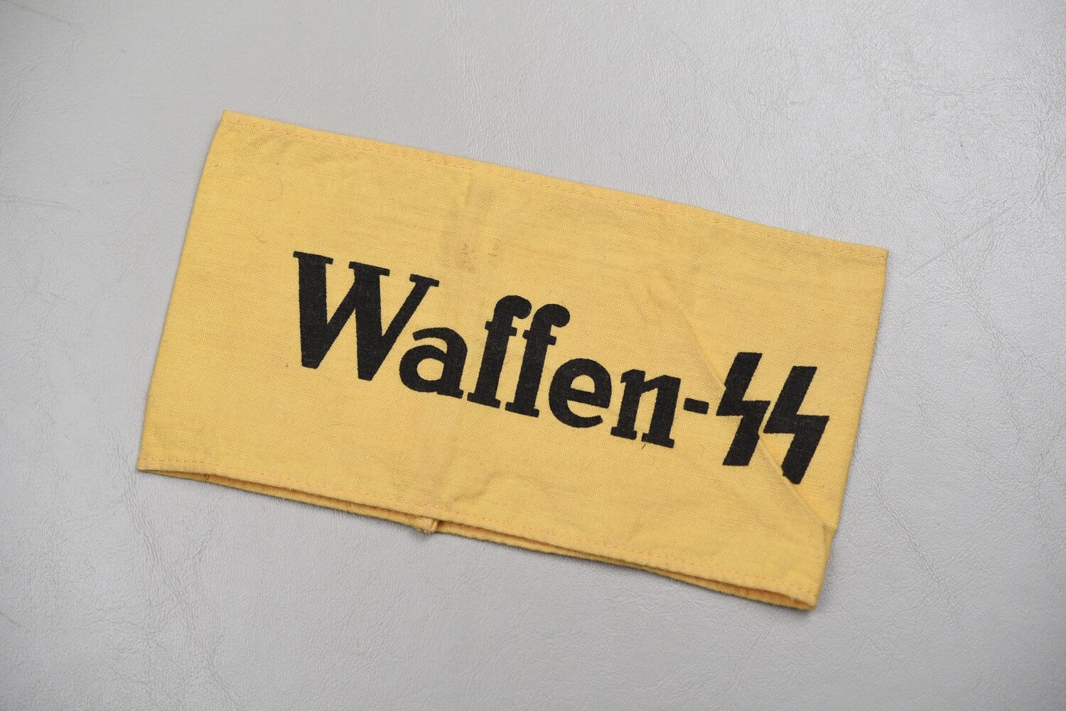 WWII GERMAN WAFFEN SS ARMBAND