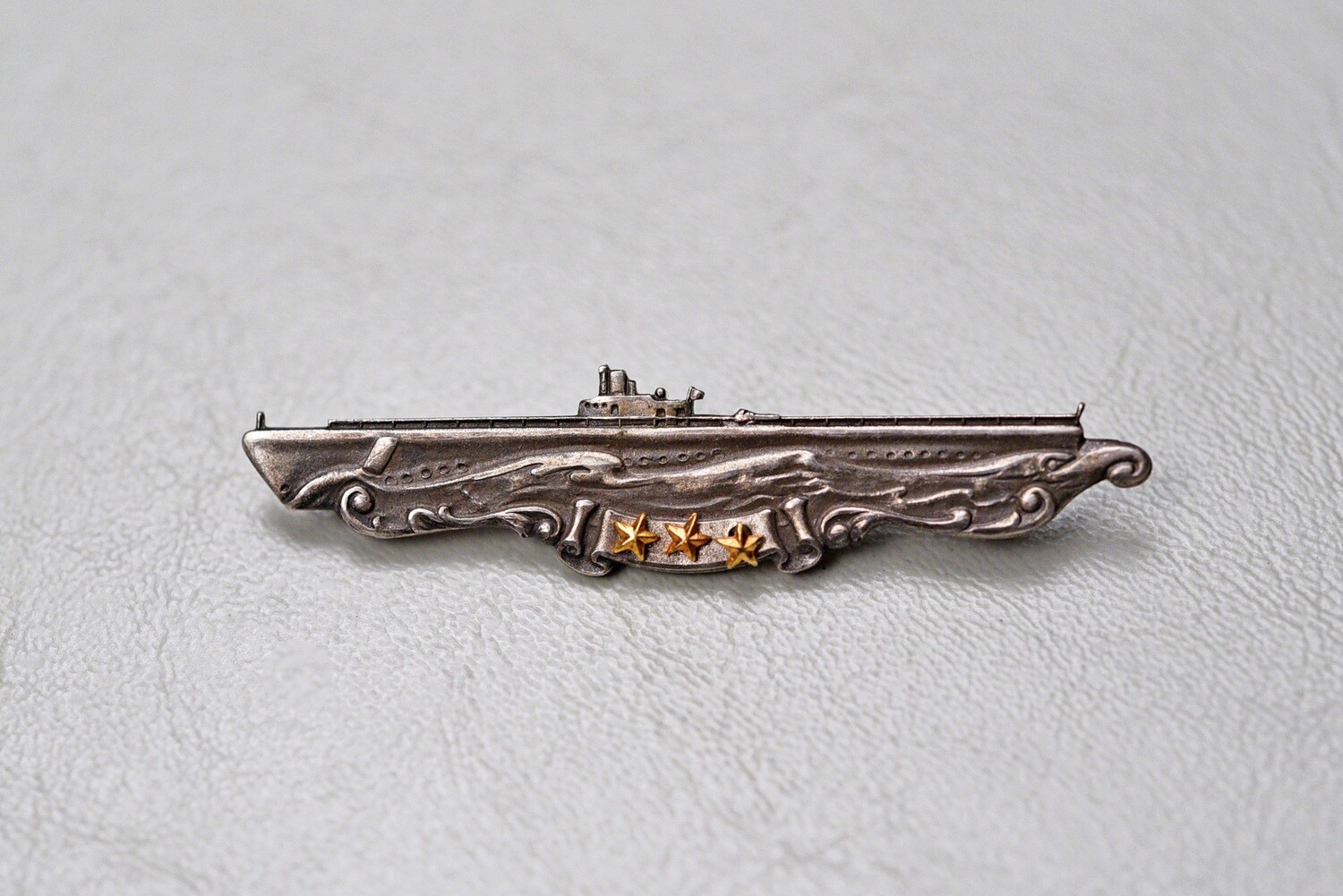 WWII U.S. NAVY SUBMARINE PATROL BADGE w/3 STARS - STERLING