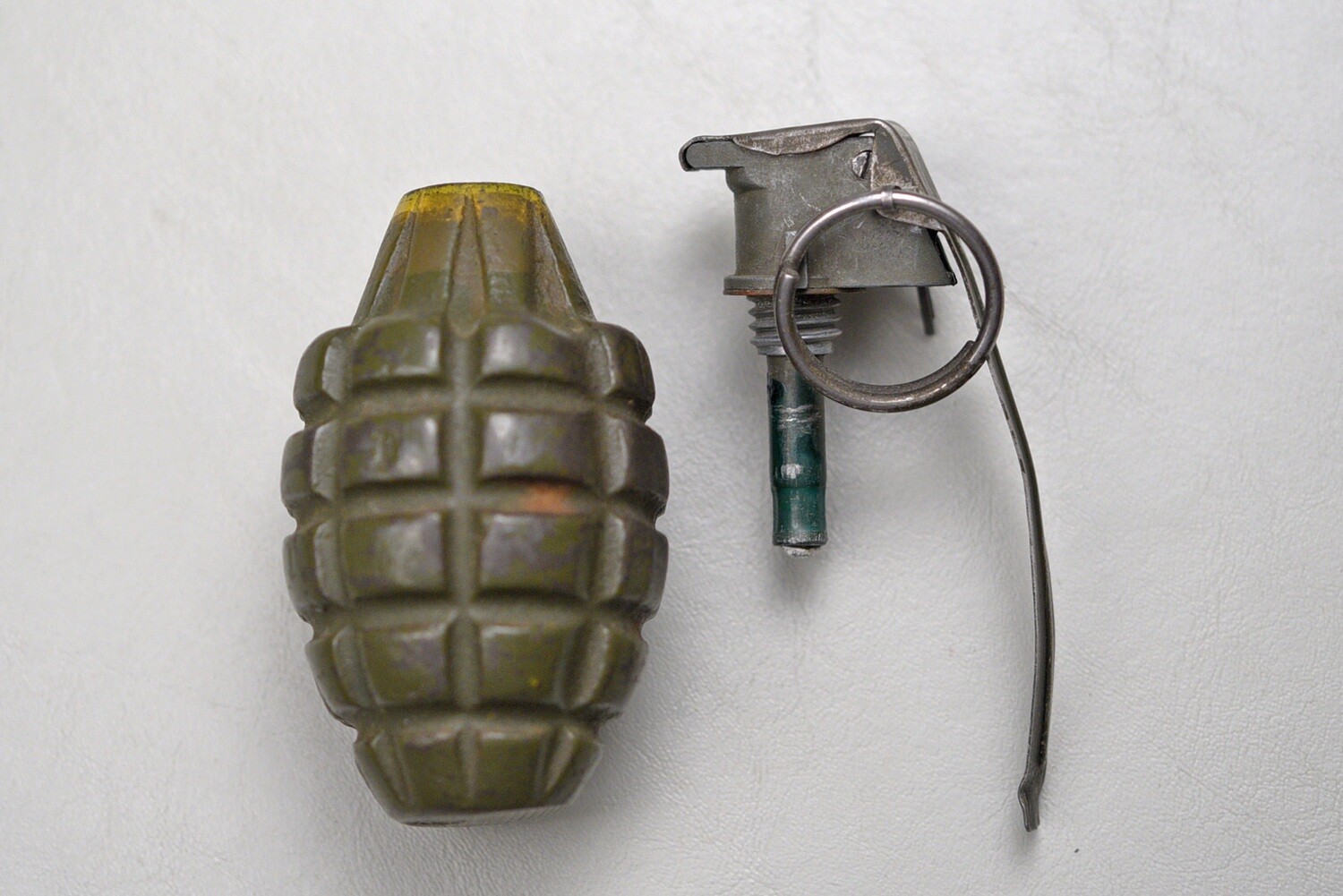 その他 JGSDF Mk2 frag grenade can case MKII grenade canisters - FIREARMS - U.S. Militaria Forum