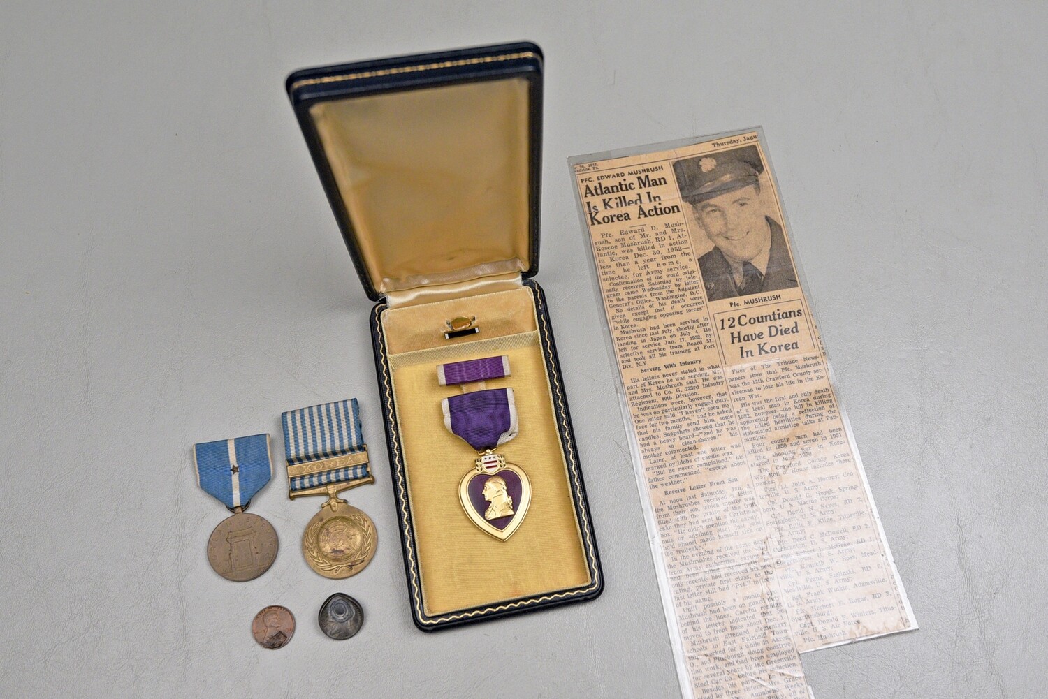 KOREAN WAR U.S. ARMY PURPLE HEART MEDAL GROUP NAMED TO PFC EDWARD MUSHRUSH w/NEWSPAPER CLIPPING