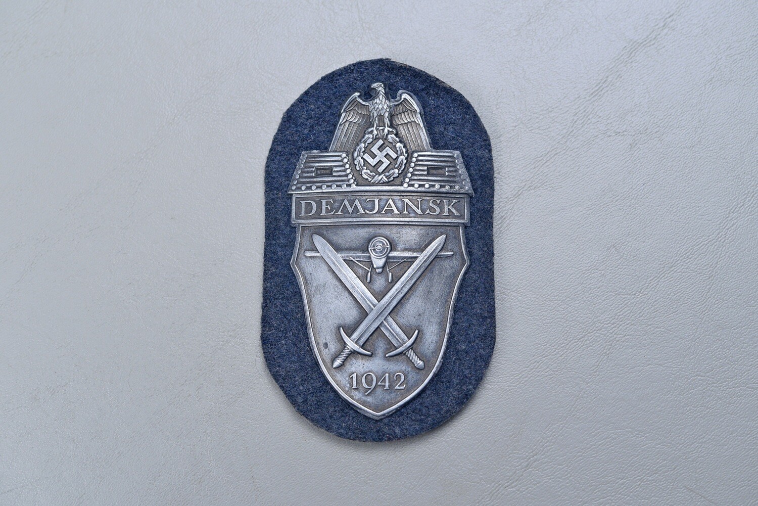 WWII GERMAN LUFTWAFFE DEMJANSK SHIELD